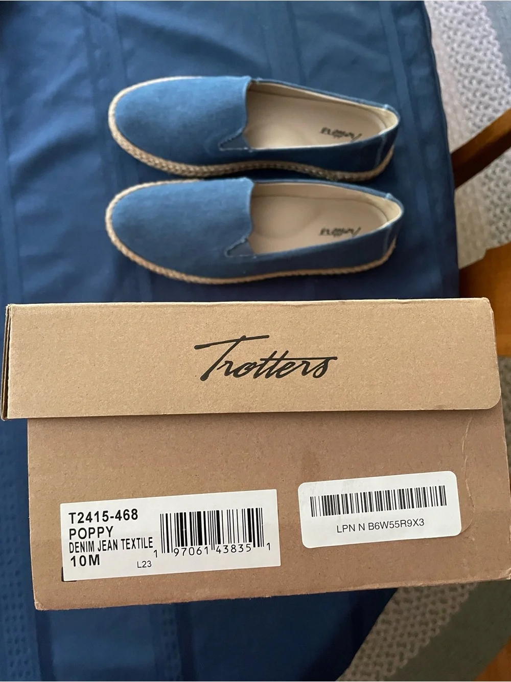 Trotters Poppy Espadrille Slip-On in Denim Blue